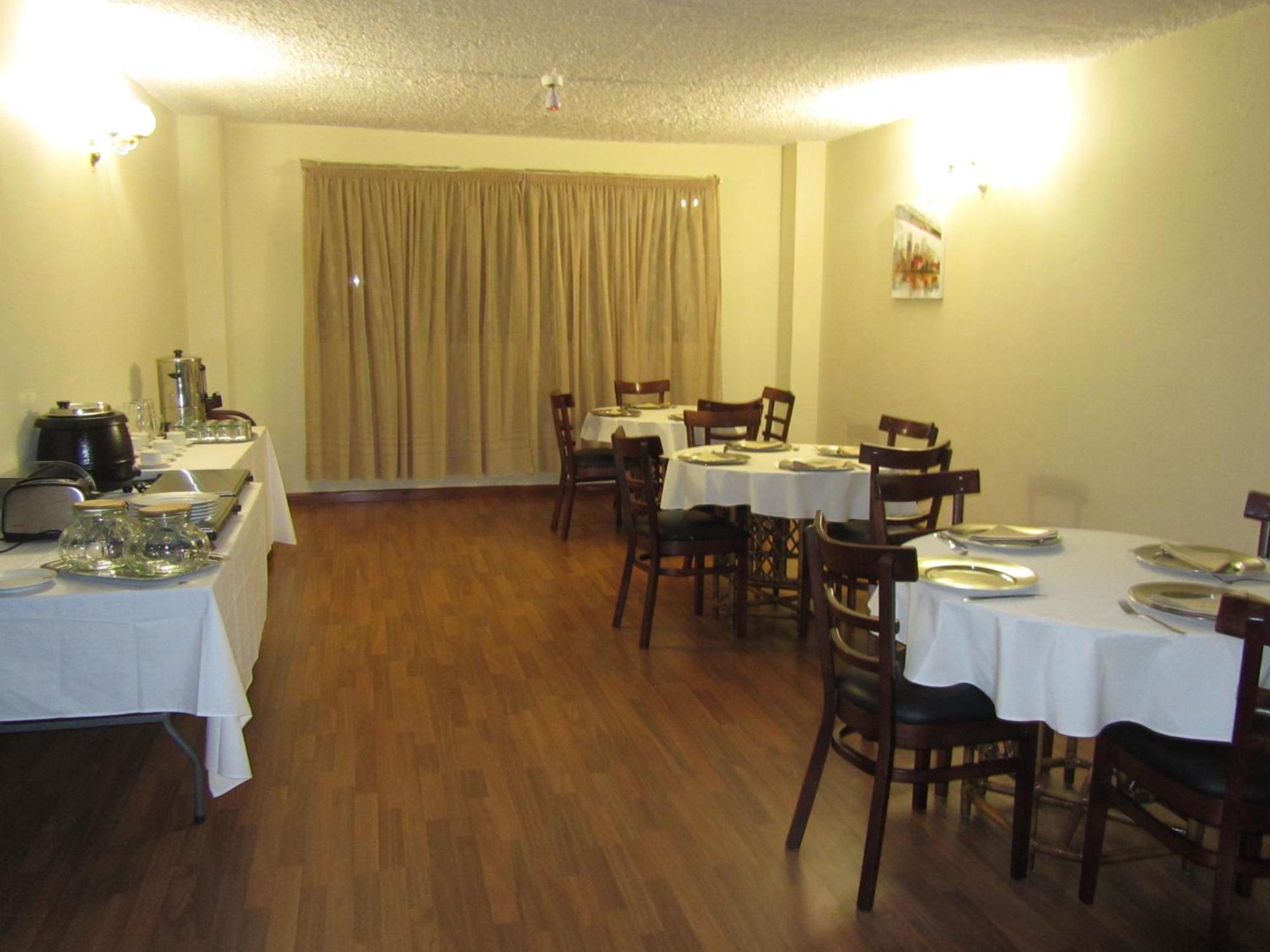 Maluti Stay Lodge Ramabanta ภายนอก รูปภาพ