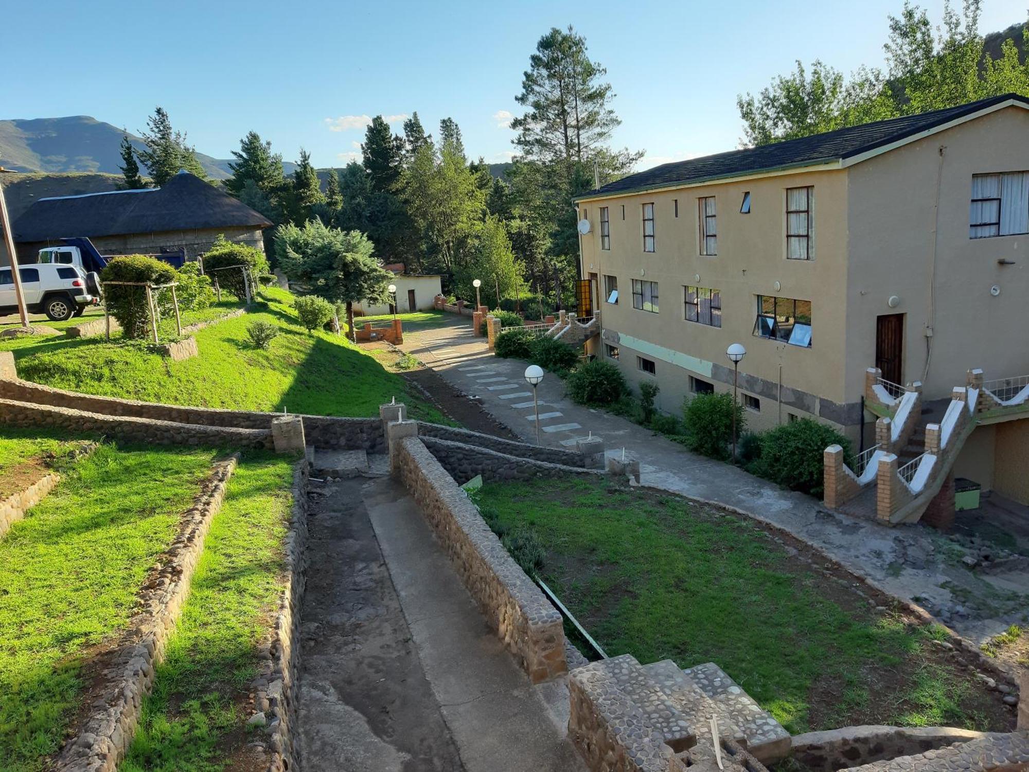 Maluti Stay Lodge Ramabanta ภายนอก รูปภาพ