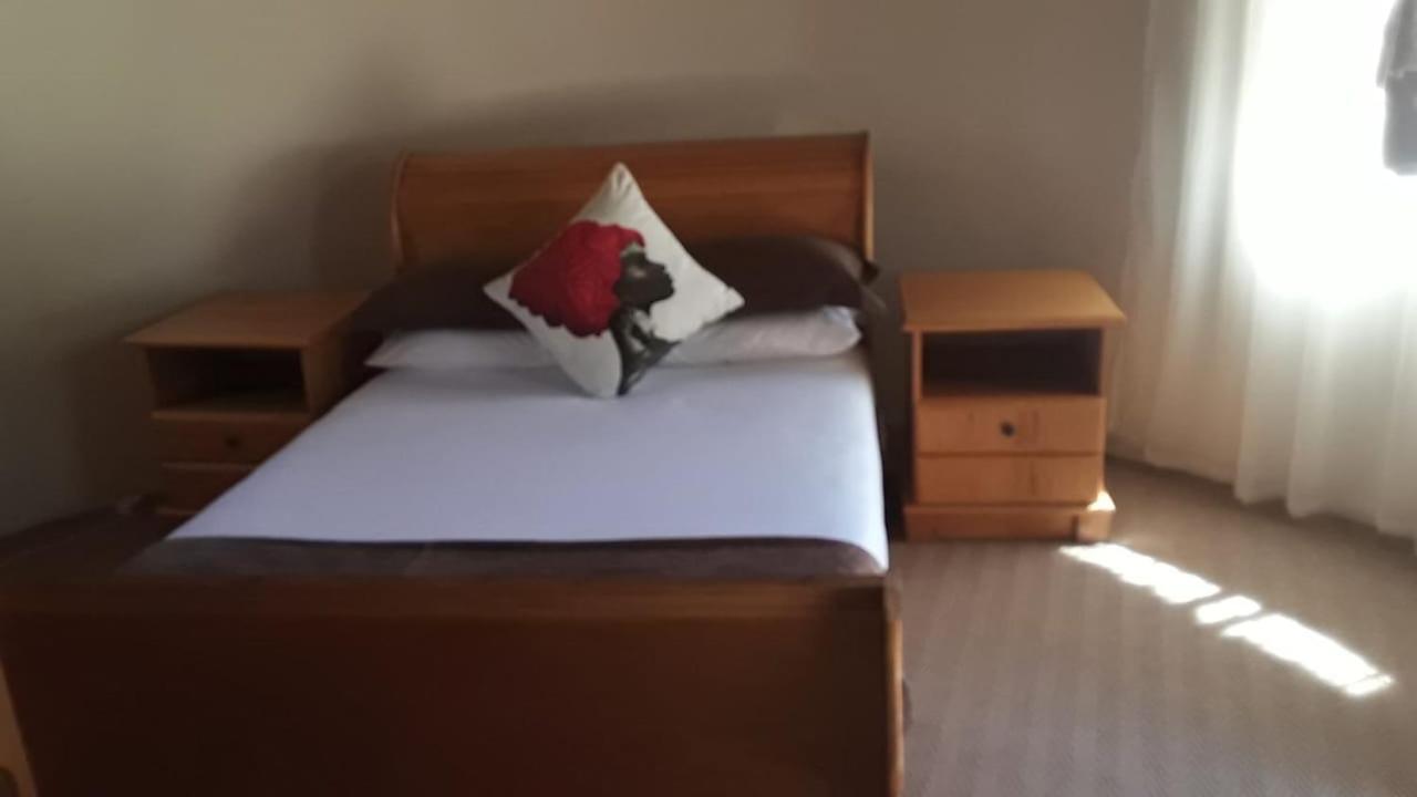 Maluti Stay Lodge Ramabanta ภายนอก รูปภาพ