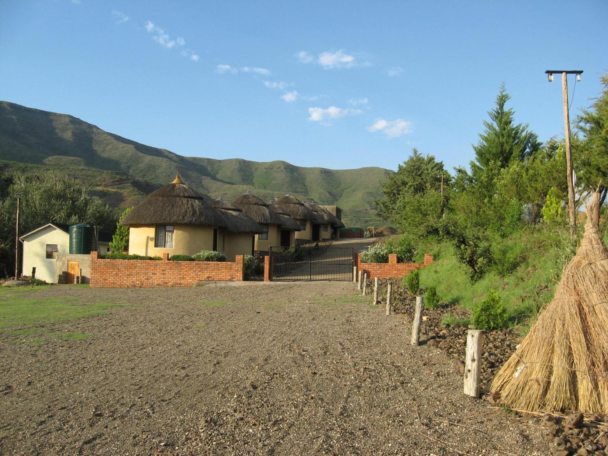 Maluti Stay Lodge Ramabanta ภายนอก รูปภาพ