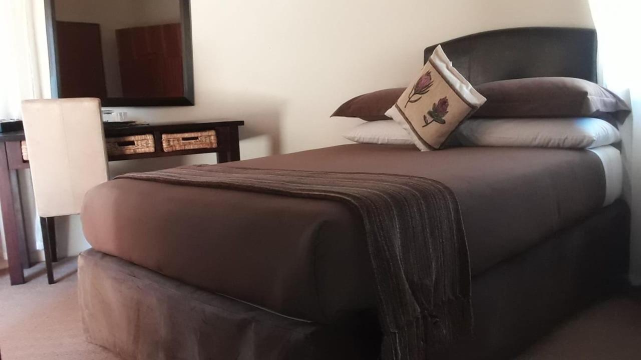 Maluti Stay Lodge Ramabanta ภายนอก รูปภาพ